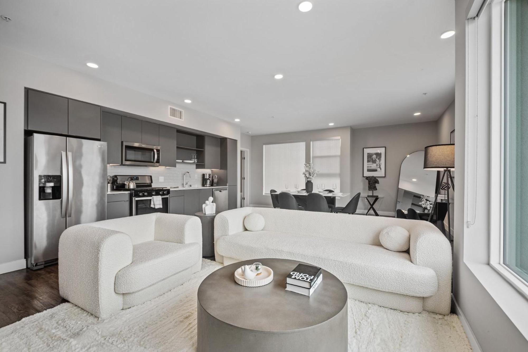 Modern Luxury Oasis In Weho Hollywood Sign Views Los Angeles