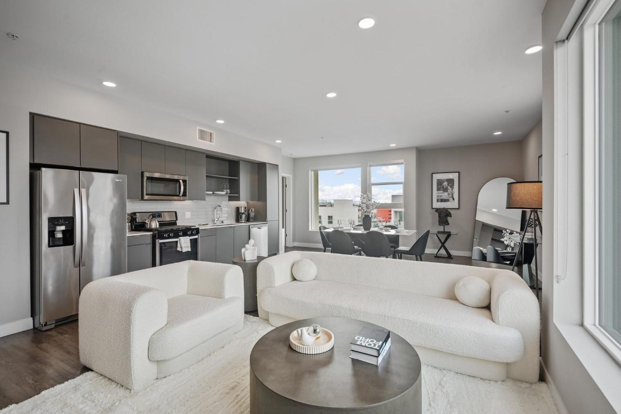 Modern Luxury Oasis In Weho Hollywood Sign Views *